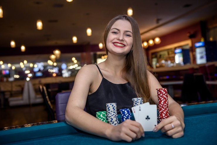 Layar pemilihan meja Teen Patti dengan berbagai batas taruhan